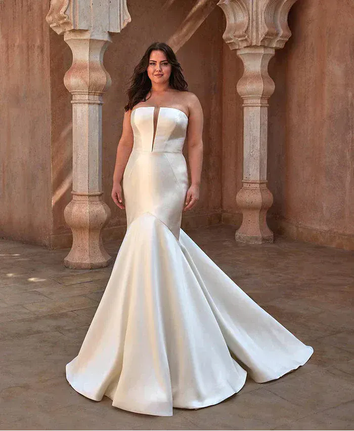 Pronovias Tasman - Size 22 Size Chart