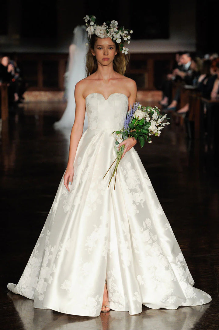Reem Acra Flock of Angels - Size 8