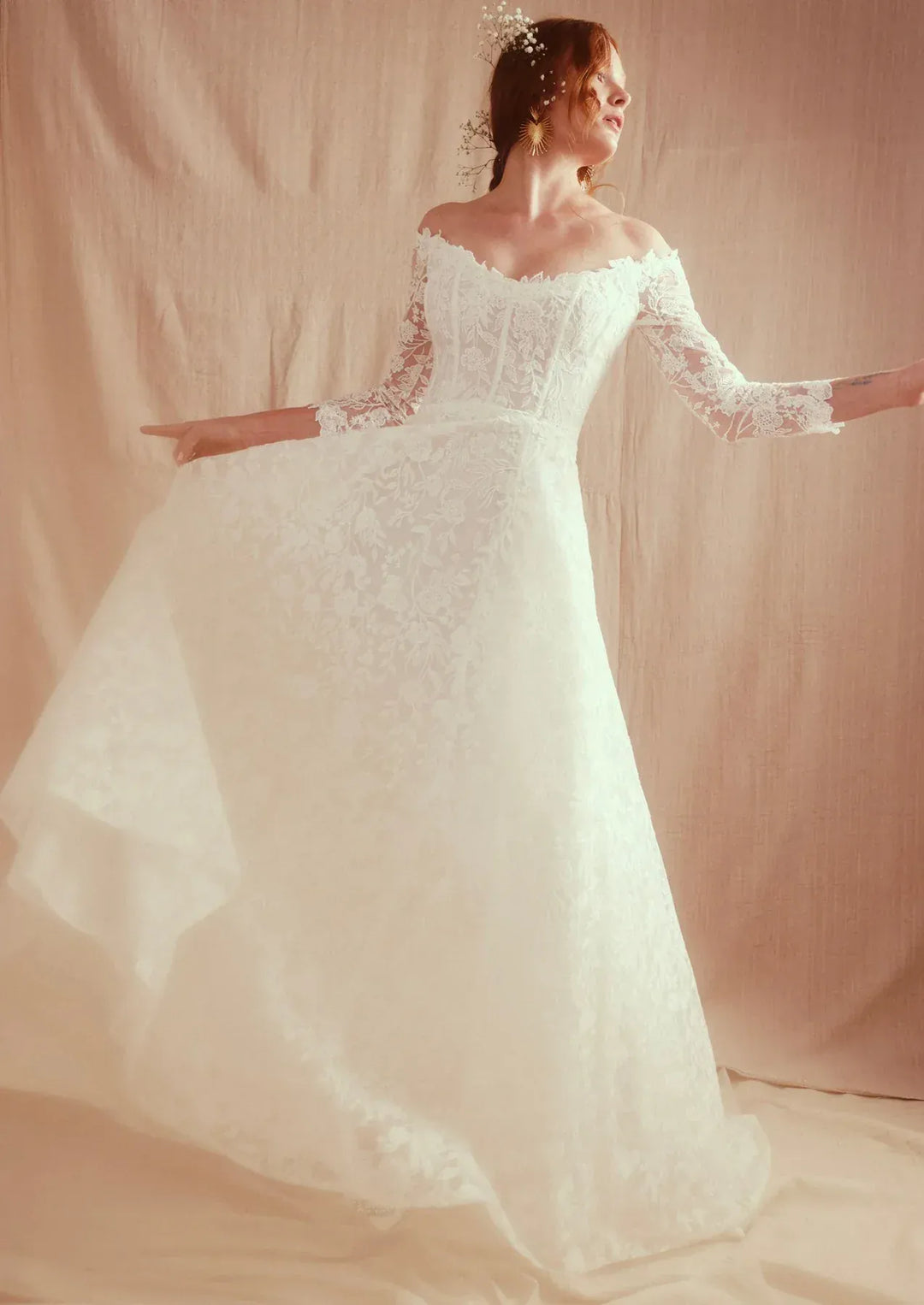 Renhue Nightingale RH051 - Size 10 Luxe Redux Bridal Renhue Nightingale RH051 - Size 10 Luxe Redux Bridal