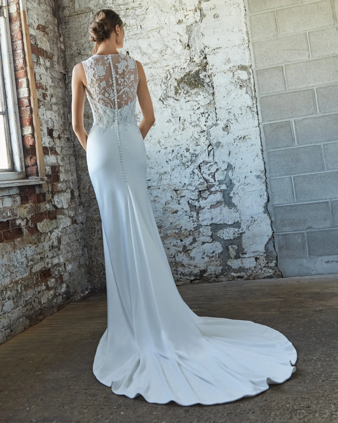 Rivini Grace [Sleeveless] - Size 10