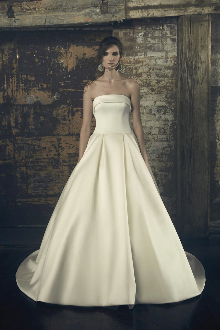 Sareh Nouri Elinor - Size 14