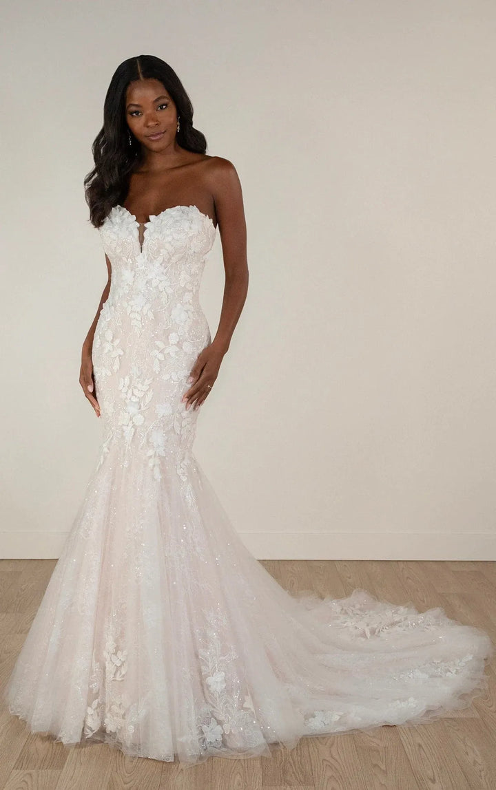 full front of stella york 7924 champagne lace fit and flare wedding dress featuring a strapless sweetheart neckline and flared skirt