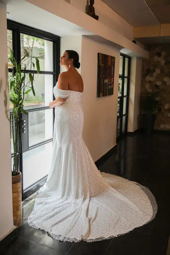 Studio Levana Celestia Fitted - Size 22