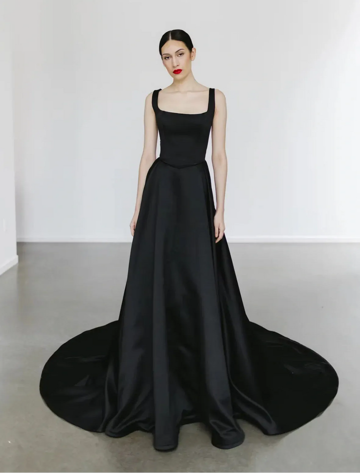 Tara LaTour Sherlock - Size 12