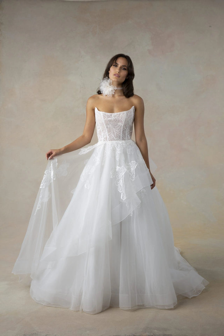 Tara Lauren Hawthorne - Size 12