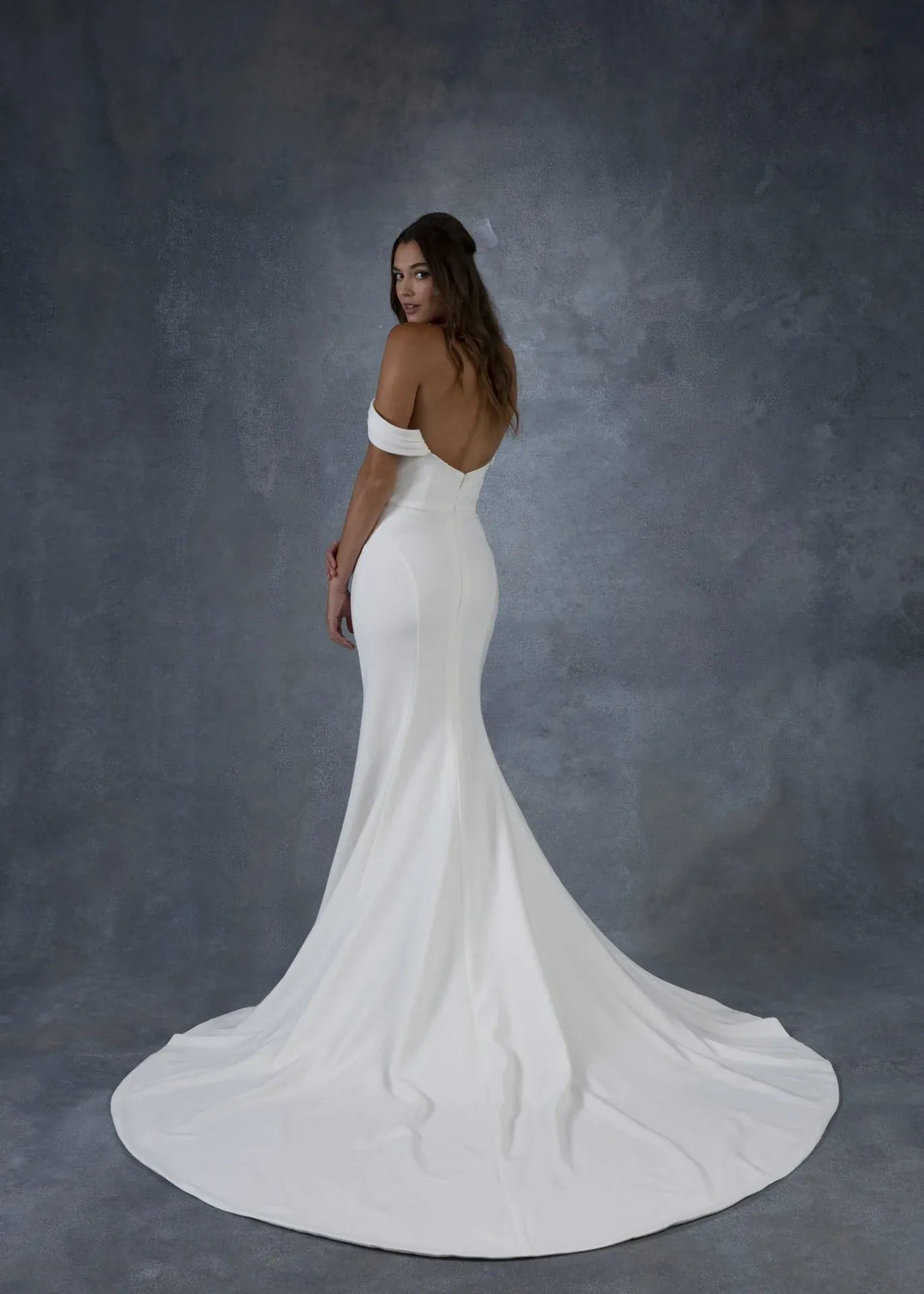 Tara Lauren Laguna - Size 8