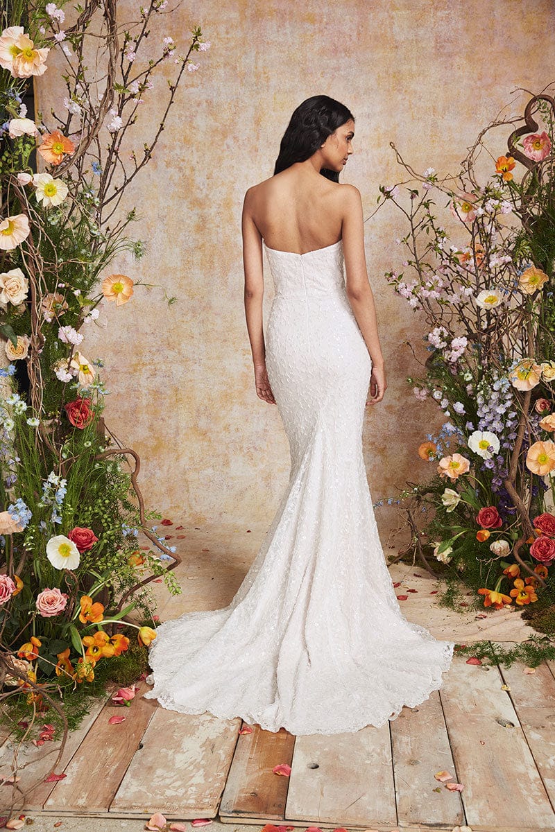 Theia Couture Canary - Size 10