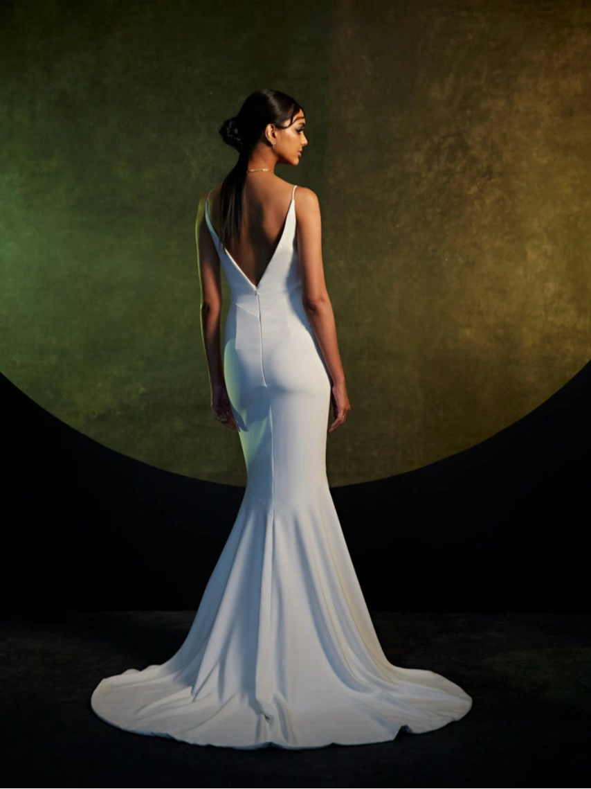 Theia Genie - Size 14