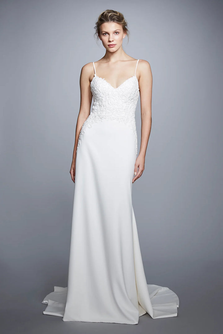 Theia Jasmine - Size 8