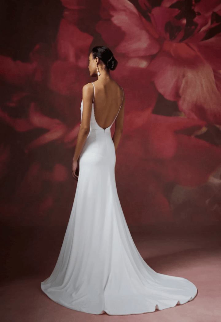 Theia Opal - Size 12