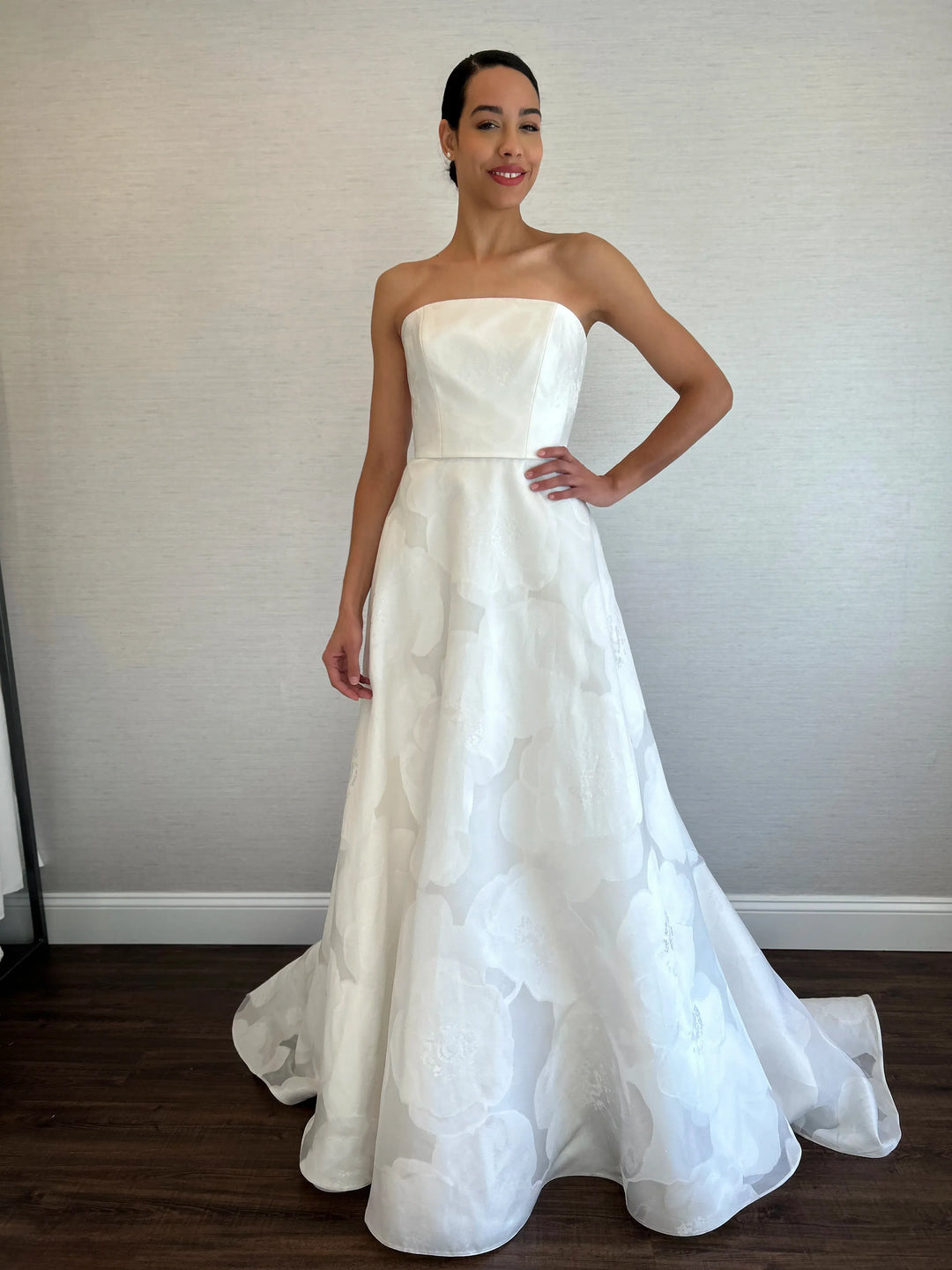 Valentini Spose Custom Gown - Size 12
