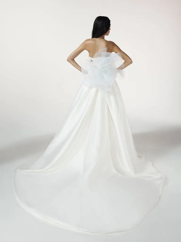 Vera Wang Bride Faustina Size 10 – Luxe Redux Bridal