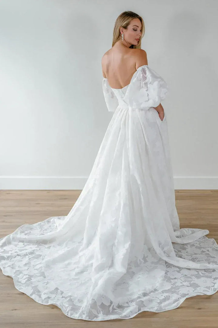 Locket by Watters Vienna 12255 With Sleeves - Size 22W