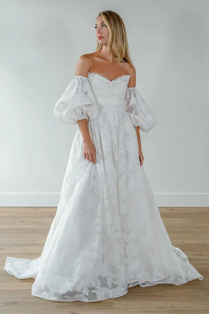 Locket by Watters Vienna 12255 With Sleeves - Size 22W