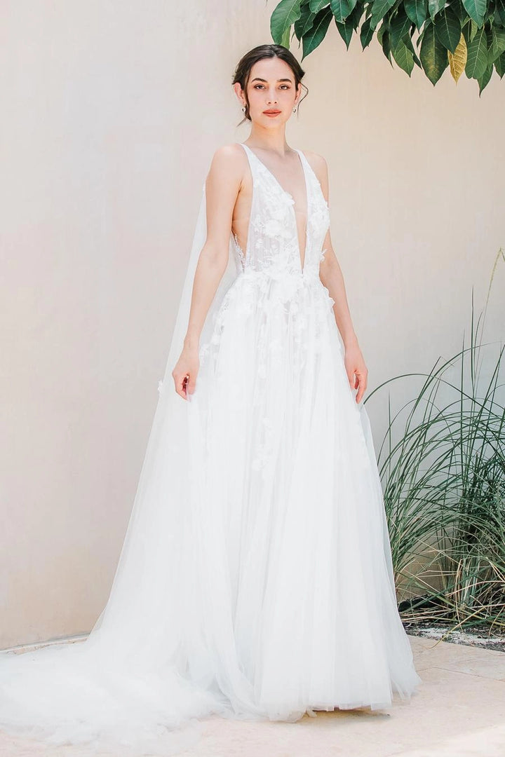 Watters Calia 64705B + Cape - Size 12