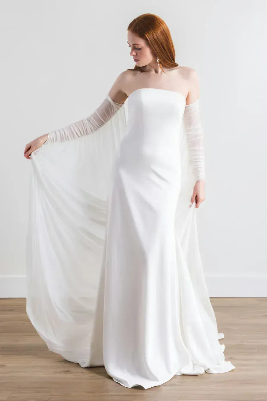 Willowby by Watters Comet + Cape - Size 12, Extra Length