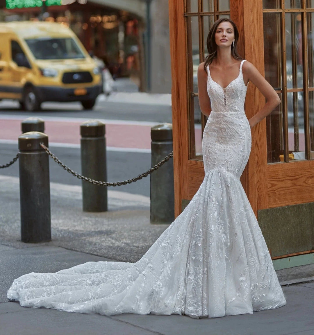 maddison sleeveless mermaid dress Plus The model is 58 and is wearing 4 heels Please note white christmas dresses Honey Couture