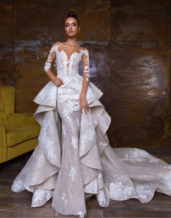 Wona Nika Overskirt - Size 10