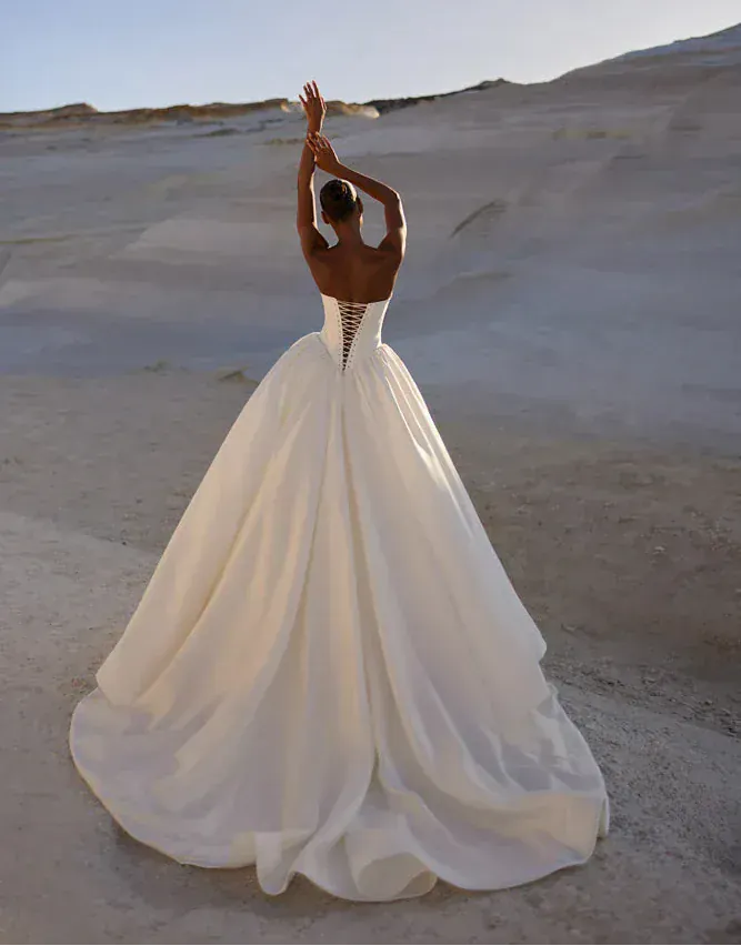 Eva Lendel Este Wedding Dress – Basque Waist Mikado Ball Gown with Corset Bodice and Strapless Scoop Neckline – Size 10 – Luxe Redux Bridal
