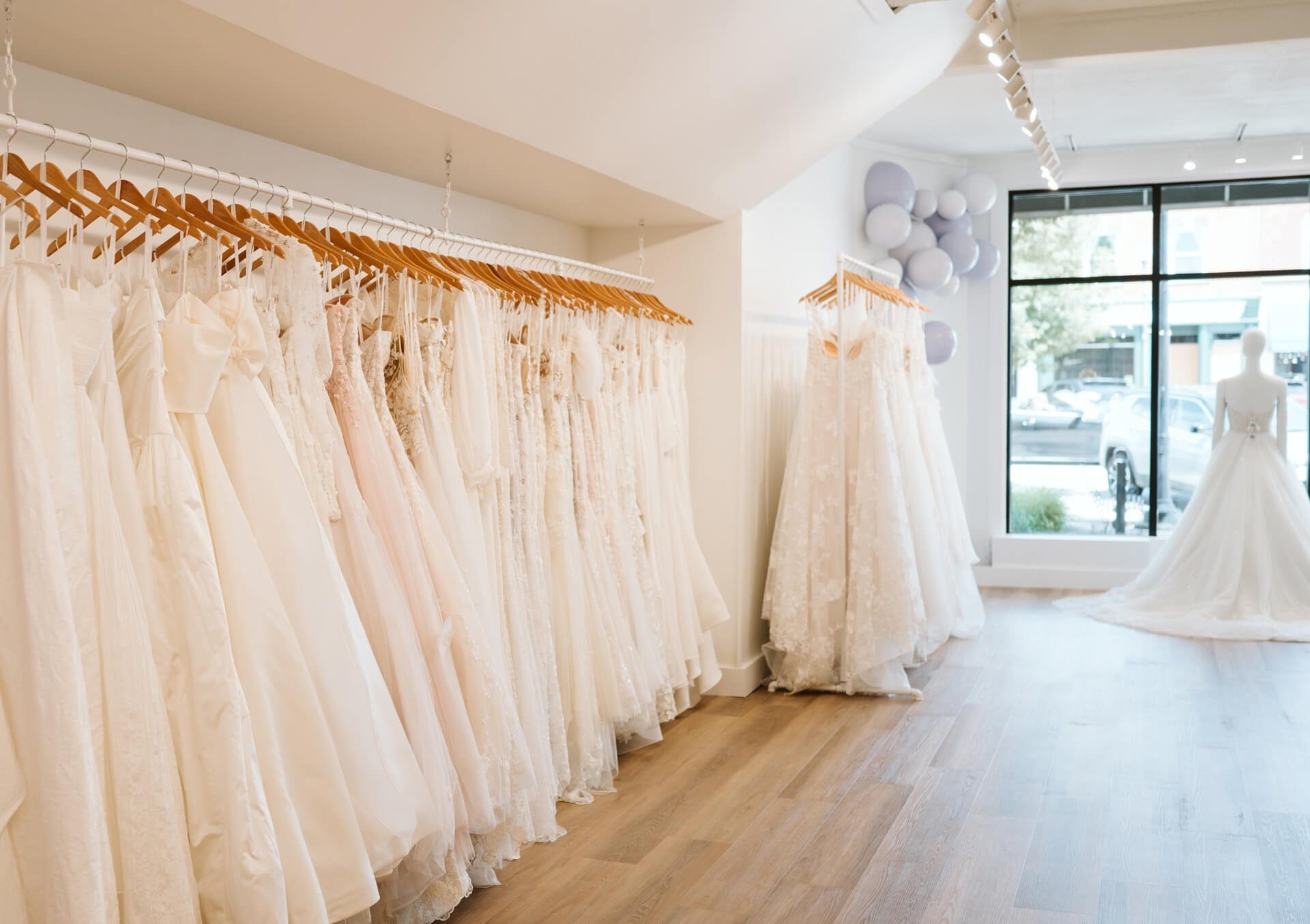 Luxe Redux Bridal boutique in Perrysburg, Ohio