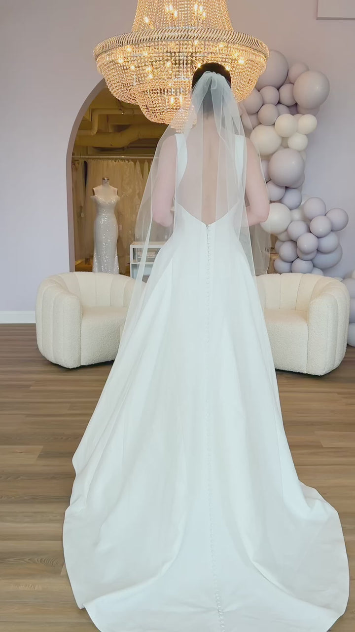 Courtyard Length Veil