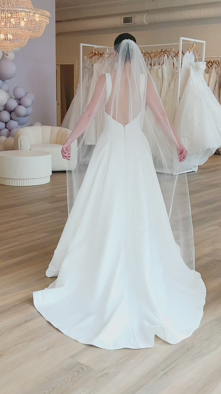 Courtyard Length Veil