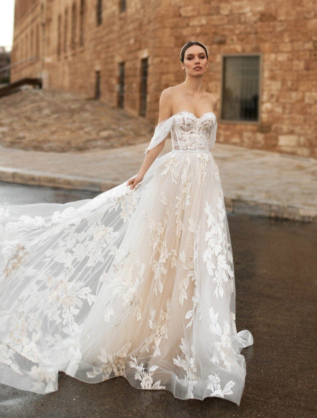 Pollardi Venus - Size 8 Luxe Redux Bridal Pollardi Venus - Size 8 Luxe Redux Bridal