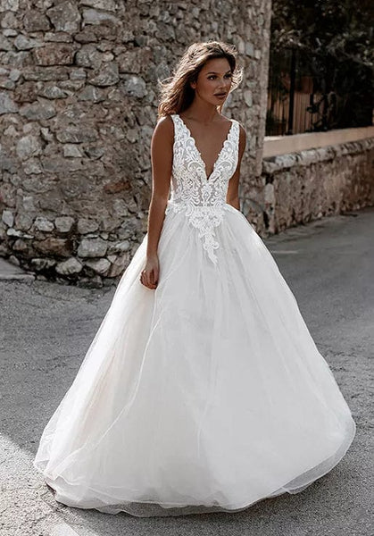Plus Size Wedding Dresses Online - Designer Gowns for Curvy Brides