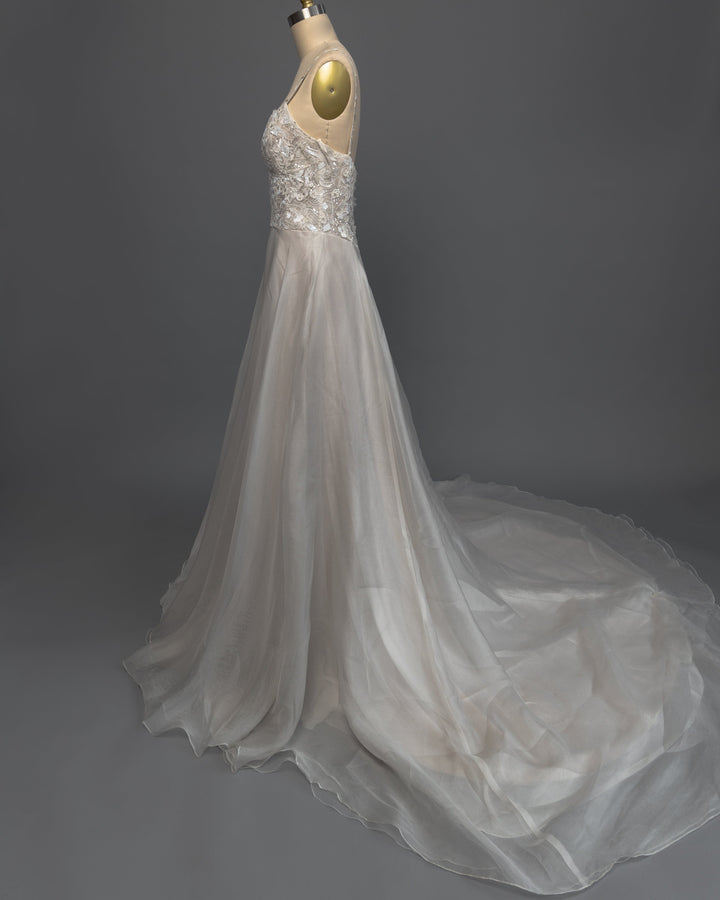 Allison Webb Everleigh - Size 10
