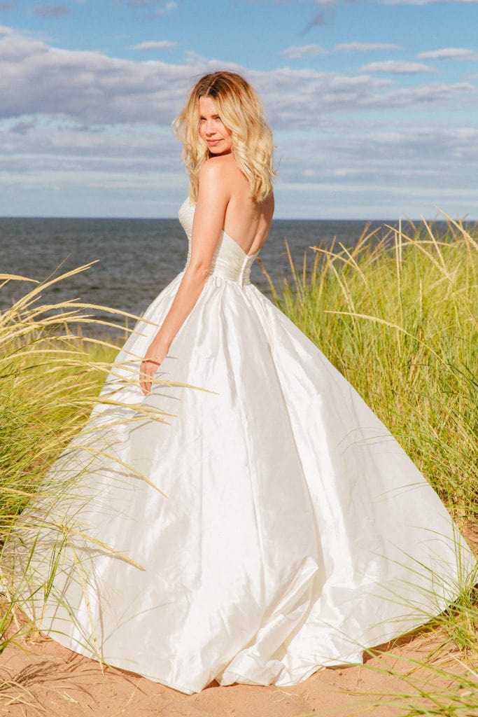 Astrid & Mercedes True Love - Size 12