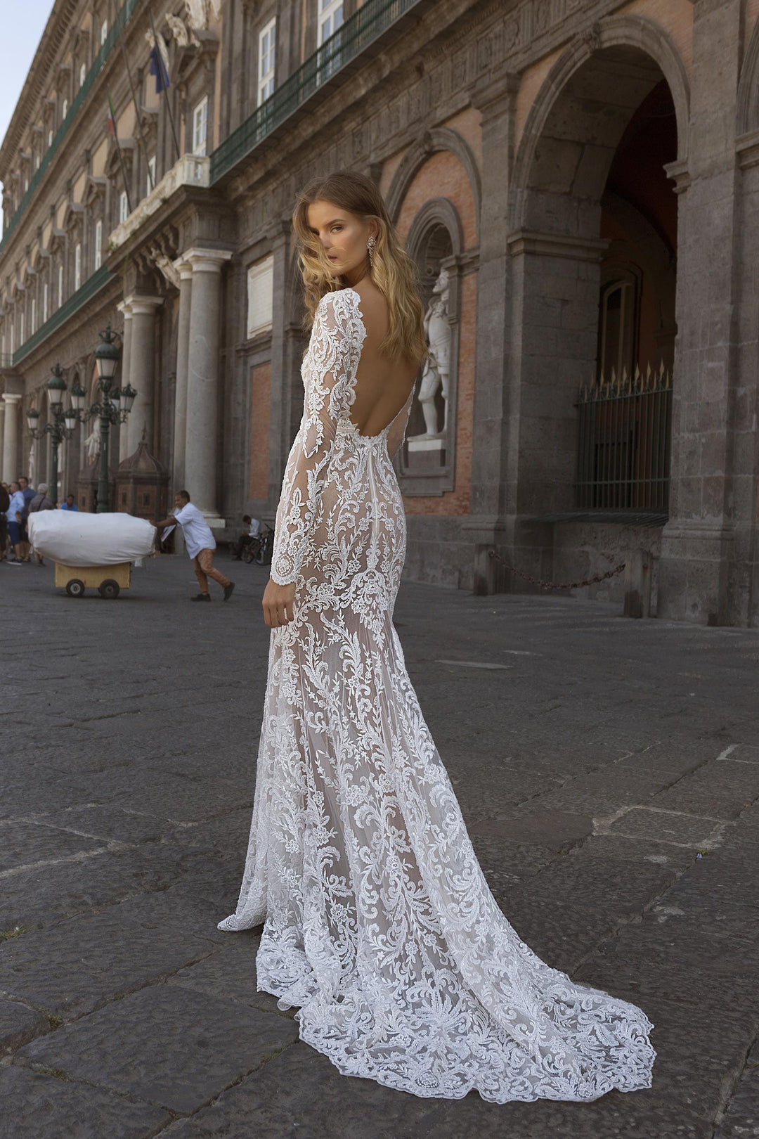 Berta 20-117 - Size 8 Luxe Redux Bridal Berta 20-117 - Size 8 Luxe Redux Bridal