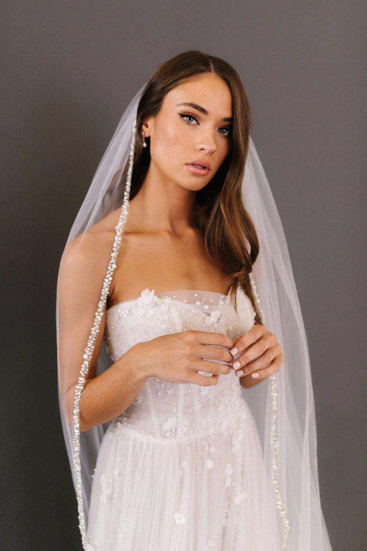 Untamed Petals Cassia Veil