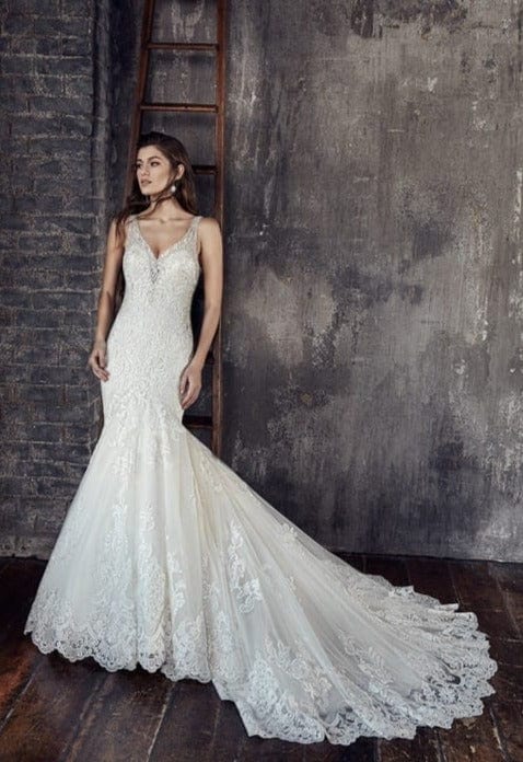 simple long sleeve wedding dress Elegant Long Sleeve Minimalist Mermaid Wedding Dress EU42 / Off-White