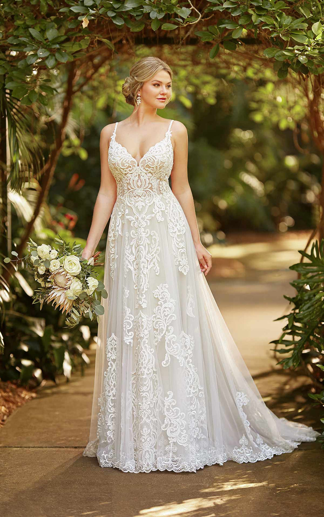 Essense of Australia D3094 - Size 14 Luxe Redux Bridal Essense of Australia D3094 - Size 14 Luxe Redux Bridal