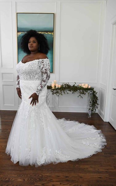 sandsynlighed cache Forvent det Plus Size Wedding Dresses Online - Designer Gowns for Curvy Brides  Ready-to-Ship - Luxe Redux Bridal