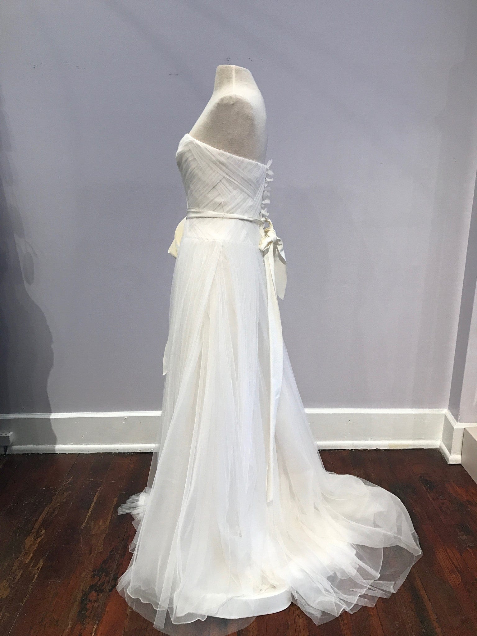 Vera Wang Delaney - Size 12