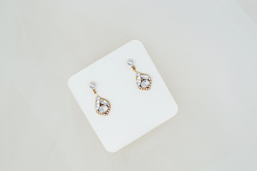 Sara Gabriel Mini Jasmine Earrings [Gold]