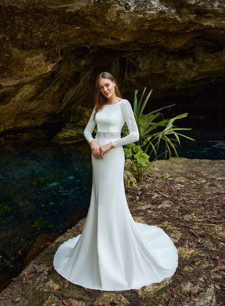 Sanem Gown - High Slit Bridal Dress with Bow Sleeves – A&N Luxe Label