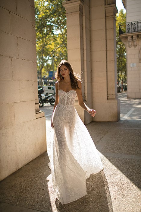 Muse by Berta Dominique - Size 4