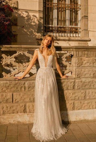 Muse by Berta Eleanor - Size 6