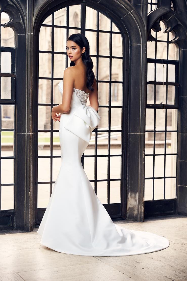 Paloma Blanca 4901 - Size 8