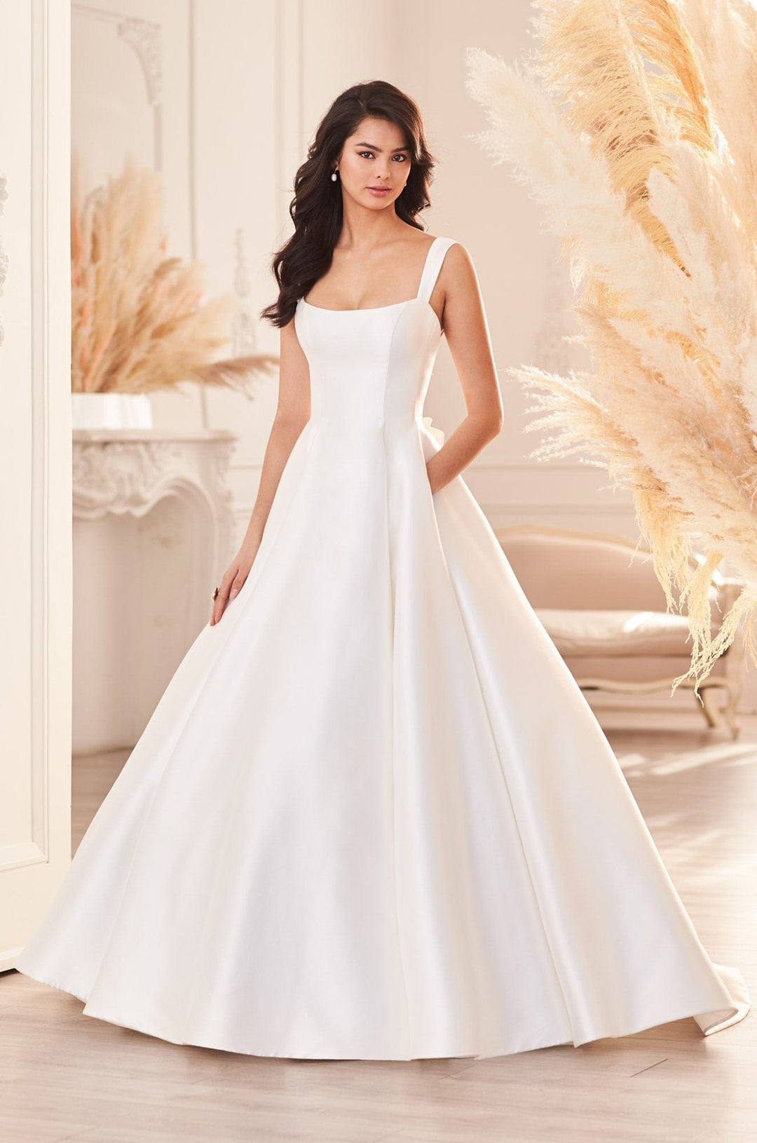 Paloma Blanca 4952 - Size 12