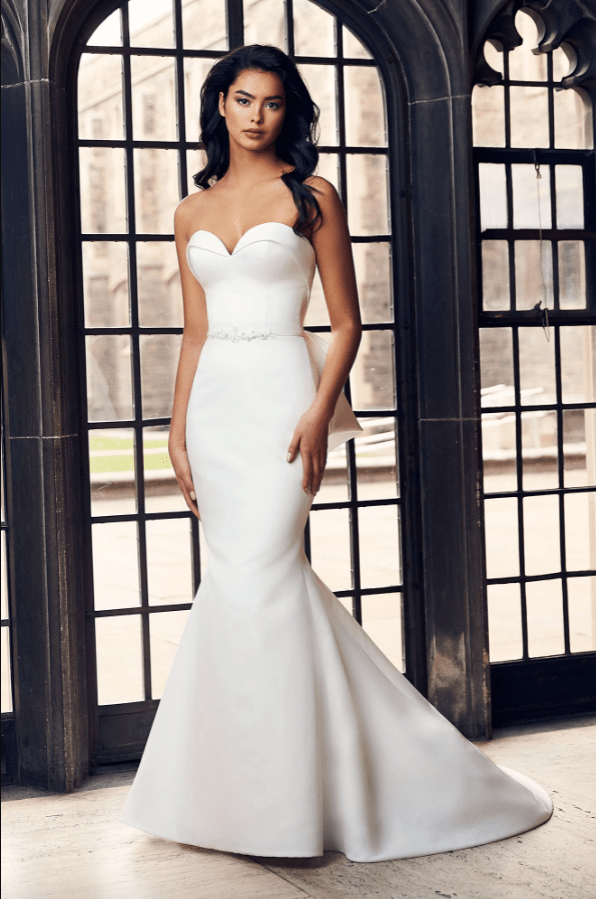 Paloma Blanca 4901 - Size 12