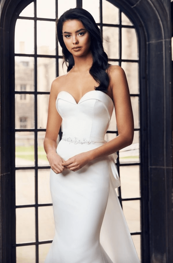 Paloma Blanca 4901 - Size 12