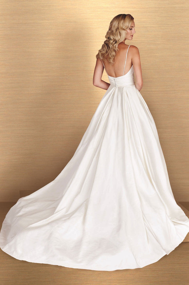 Paloma Blanca 4661 - Size 12