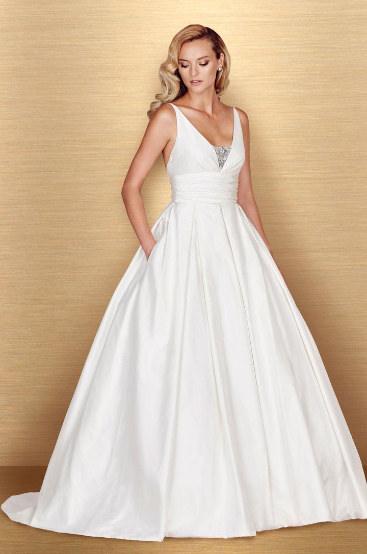 Paloma Blanca 4661 - Size 12