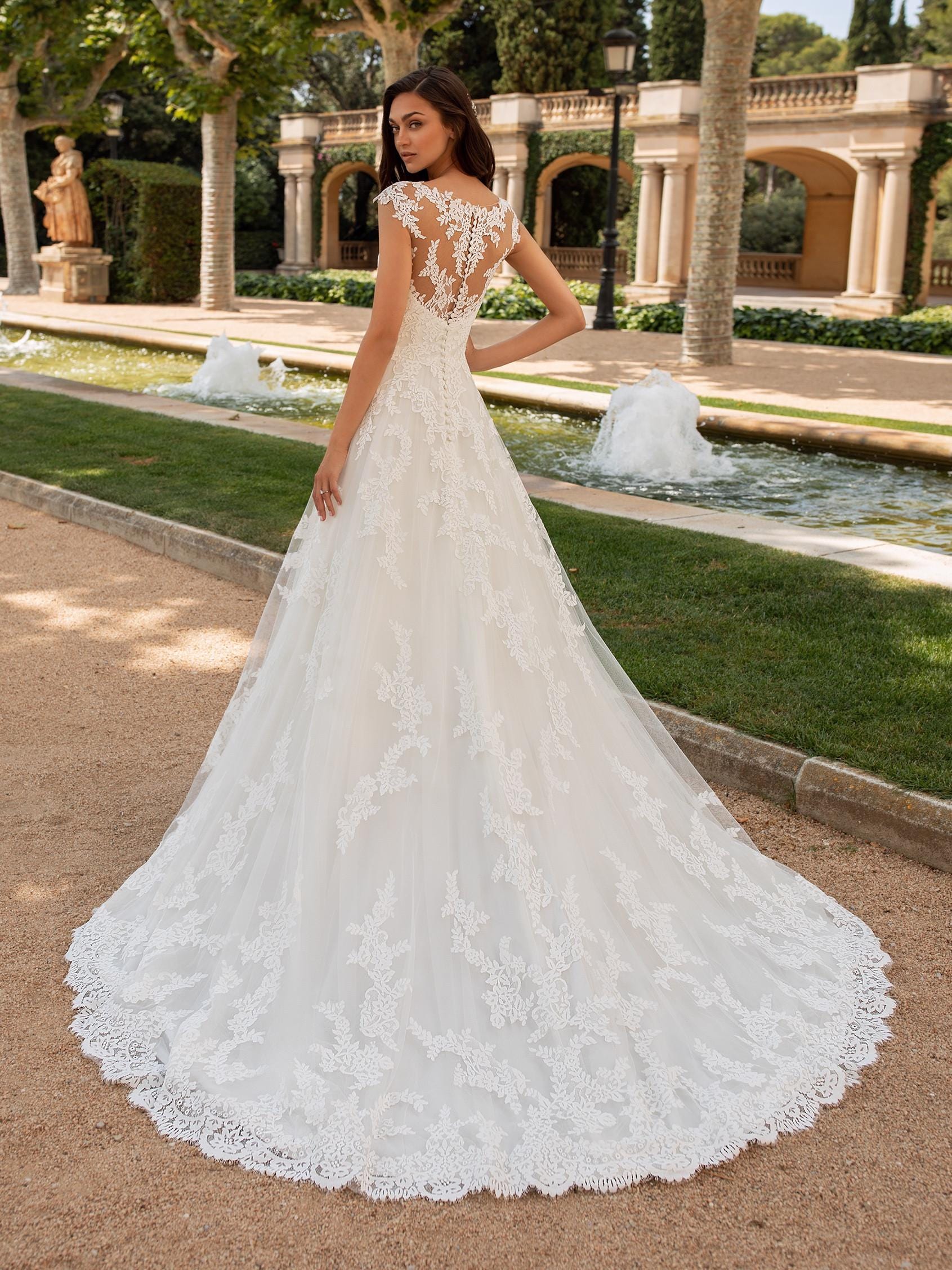 引越しセール❗️PRONOVIAS charlote Pronovias Charlotte - Size 16 – Luxe Redux Bridal