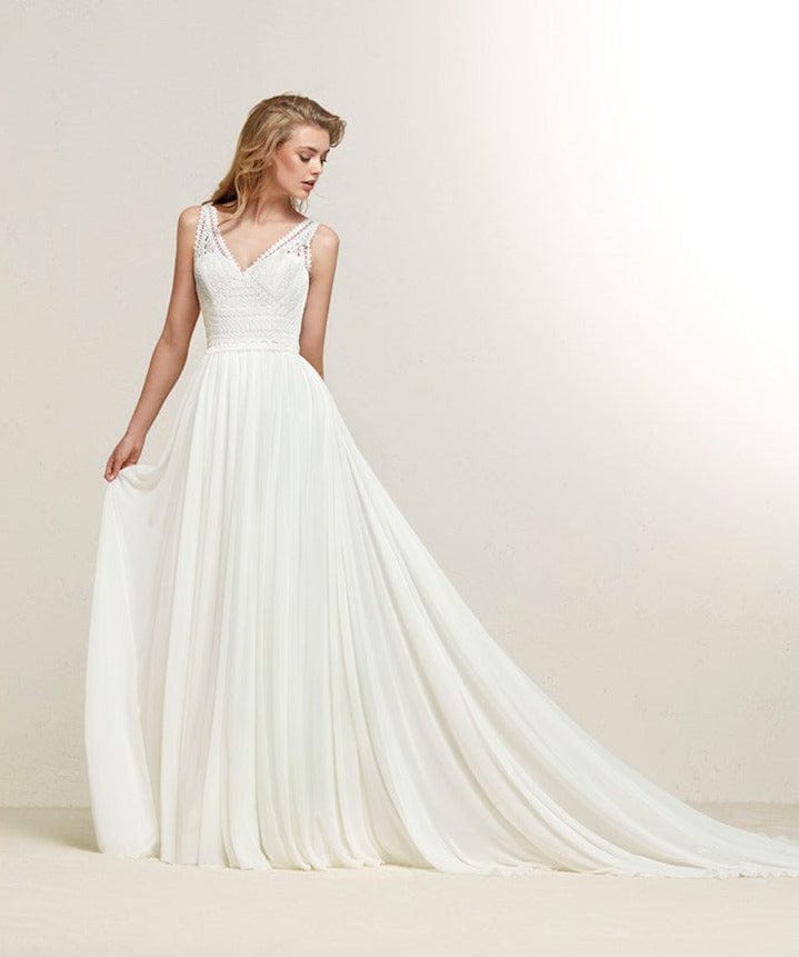 Pronovias Dramia - Size 22