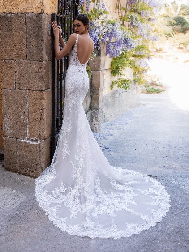 Pronovias Tarvos - Size 12 Luxe Redux Bridal Pronovias Tarvos - Size 12 Luxe Redux Bridal