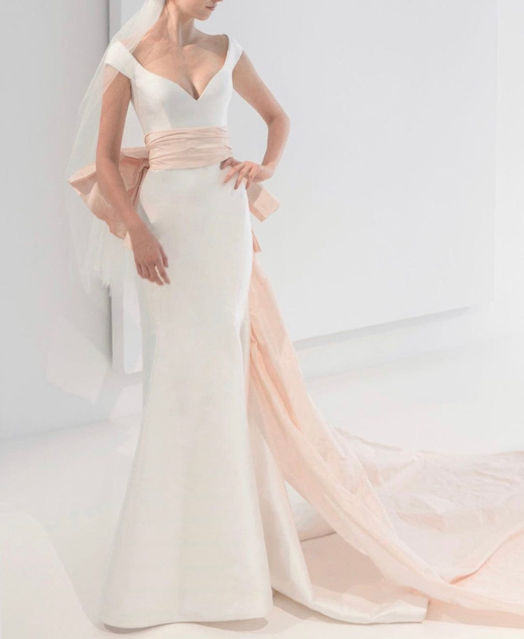 Reem Acra Rockefeller - Size 10 Luxe Redux Bridal Reem Acra Rockefeller - Size 10 Luxe Redux Bridal